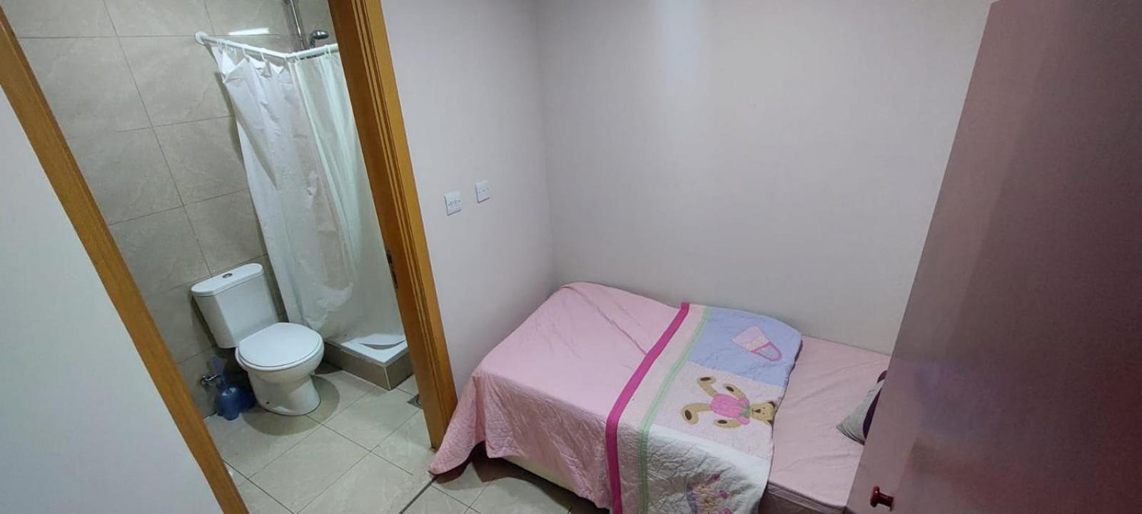 Budget Rooms With Private Bathroom For 'Girls' Only In Dubai, Marina Ngoại thất bức ảnh