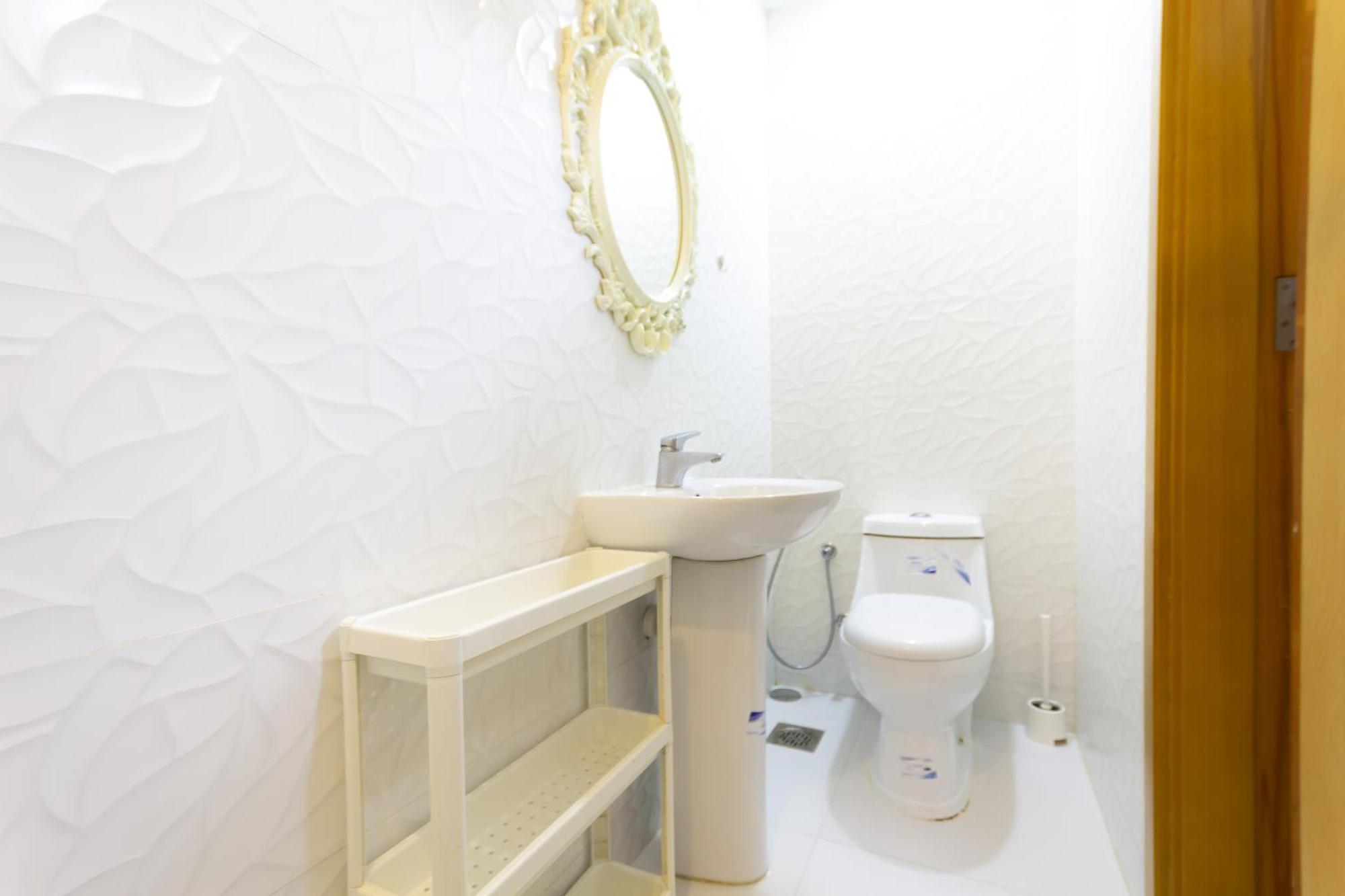Budget Rooms With Private Bathroom For 'Girls' Only In Dubai, Marina Ngoại thất bức ảnh